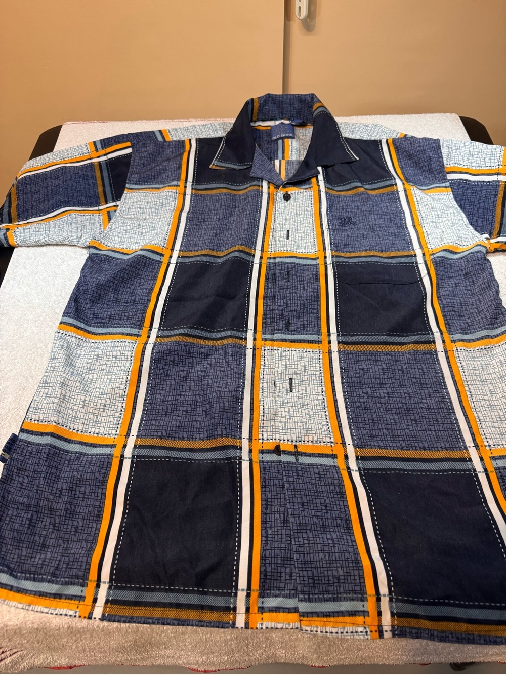 Men's Old Skool Navy & Yellow Plaid Button-Up Shirt Size Large